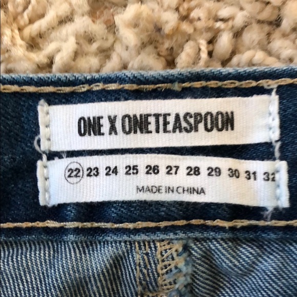 One Teaspoon Hawks Shorts - Picture 3 of 3